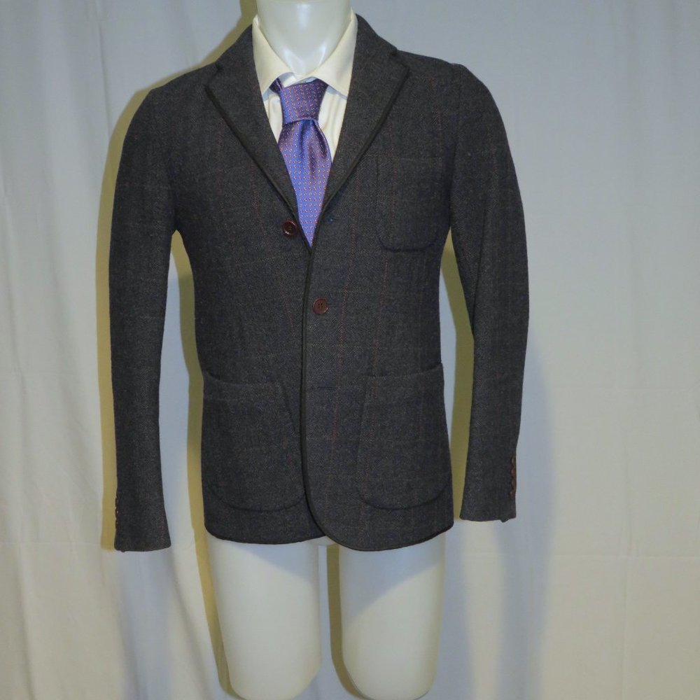 Undecorated Man Gray Herringbone Plaid Tweed Three Button Sport Coat Size 3 - Picture 2 of 14